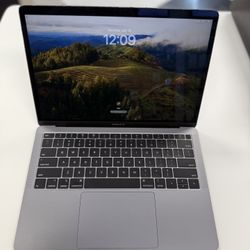 Apple MacBook Air  A1932 8GB RAM 128 HDD