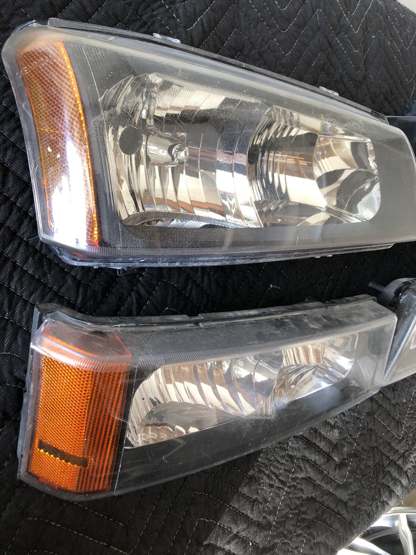Chevy Silverado Headlights 03-07 Cat Eye NBS