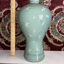 Asian Vintage Porcelain Vase