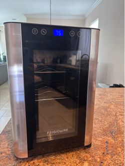 Frigidaire 6-Bottle Wine Cooler