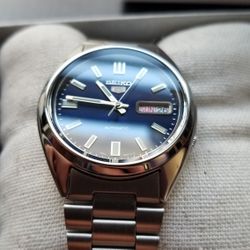 Seiko 5 Automatic 