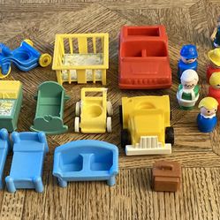 Vintage Fisher Price Little People/Furniture/Cars - 29 Pieces 