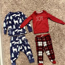 2T Holiday pajamas 