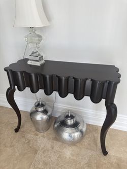 Entry Way Table