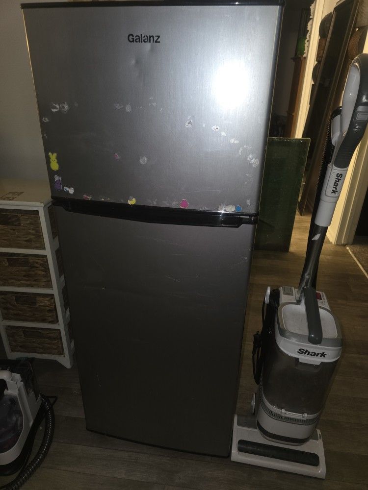 Dorm Size Refrigerator