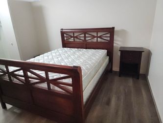 Queen size solid wood bed