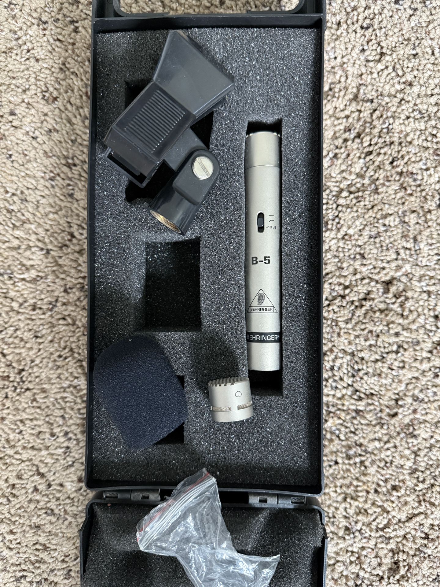 Behringer B-5 True condenser Microphone