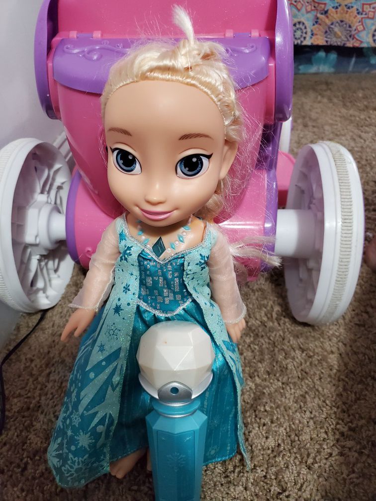 Disney frozen singing along with doll