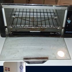 TOASTER OVEN   TOAST MASTER