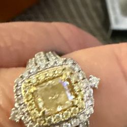 Rare Yellow Canare 2karat White Gold Diamond Wedding Ring Original Cost 20k