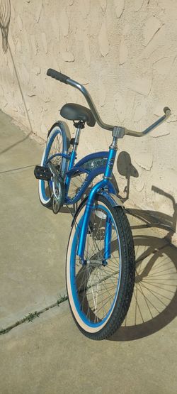 Teen girl bike