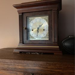 Howard Miller Mantel Clock