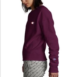 Champion Reverse Weave Burgundy  Crew Neck  Sweatshirt  Women’s M, Like New 
