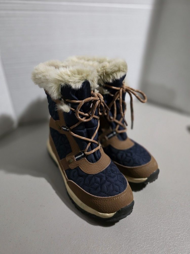 Bearpaw Boots Size 8