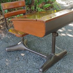Antique Vintage Wood Metal Mid Century Modern MCM Ten-Twenty School Desk Swivel Chair Childrens Childs Preschool Elementary Middle 007
