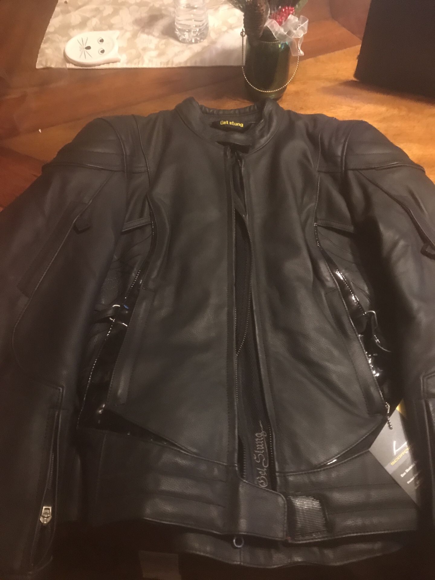 Women’s Large Scorpion leather padded riding jacket