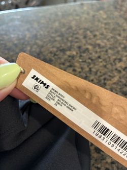 Skims Hip Enhancing shorts