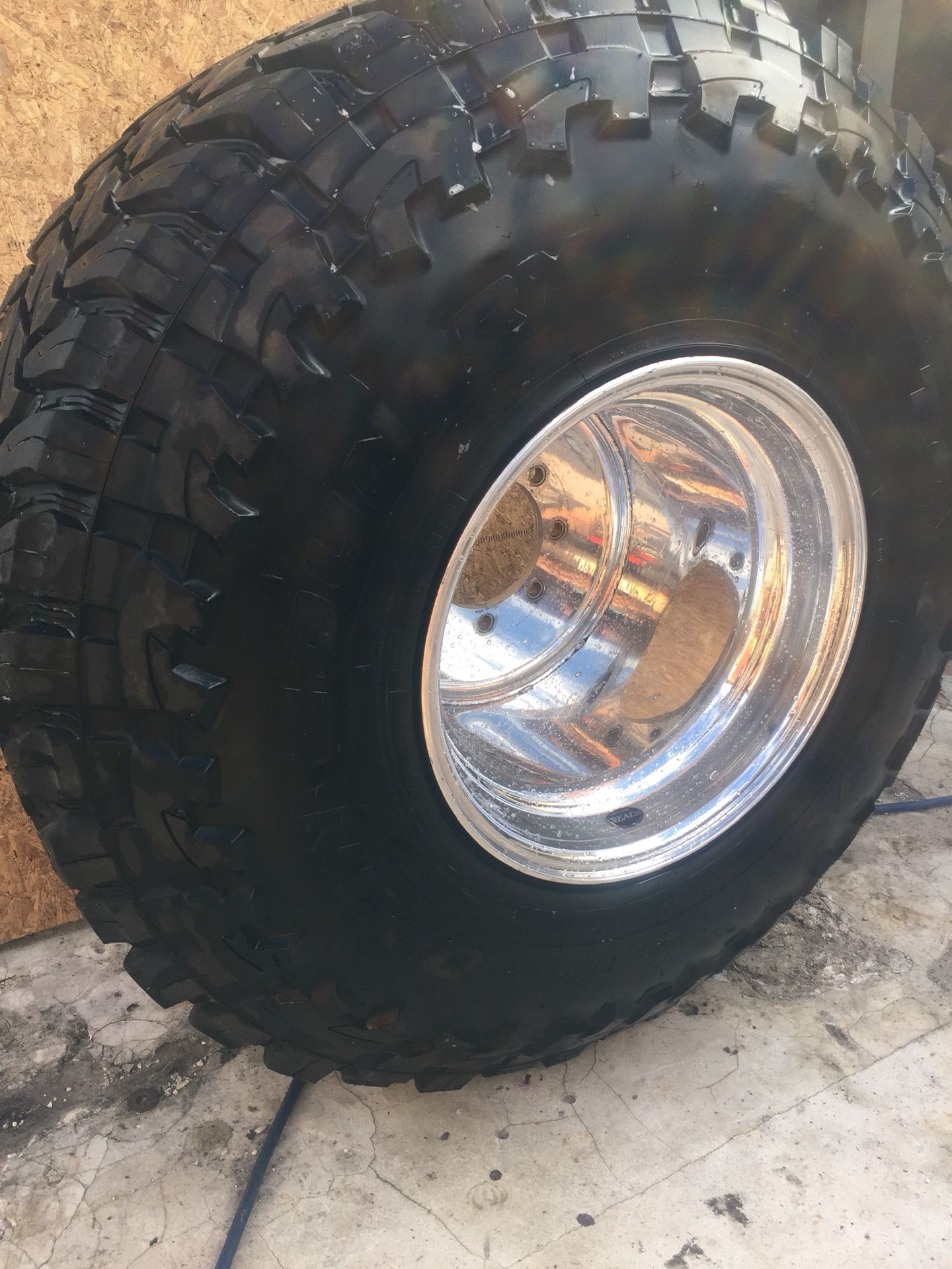 15x18 REAL WHEELS 8x6.5 on 37x14.5 Toyo tires