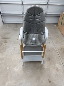 Skip Hop Sit-To-Step High Chair - Grey