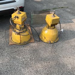 Day Brite Industrial Dock Lights For Damp Locations 