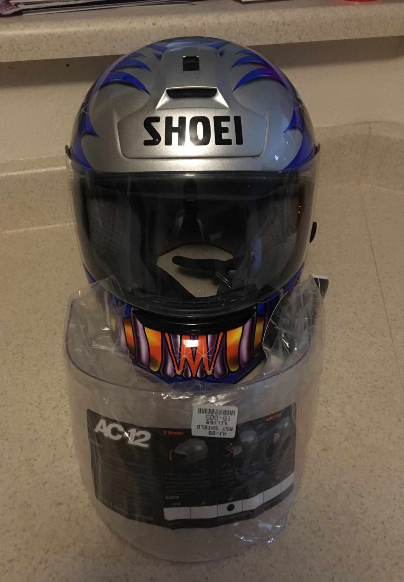 Shoei RF-800 Mankato Eye Large Motorcycle Helmet