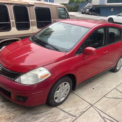 2010 Nissan Versa Only 50k 