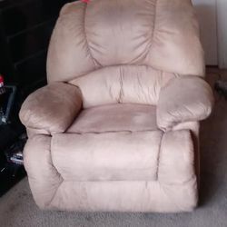 Big Reclining Chair In Great Condition Everything Works Huge Sale Description