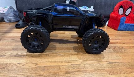 Traxxas XMAXX 8’s