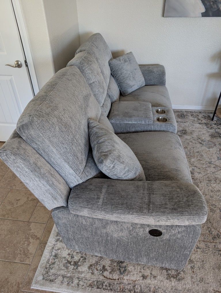 Power Recliners And Console