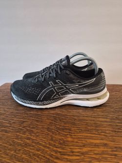 ASICS Gel-Kayano 28 Athletic Running Shoes 
Women's Size US 7.5