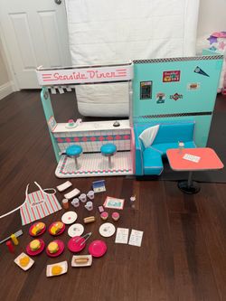 American Girl Maryellen’s Seaside Diner Playset with Accessories (original)