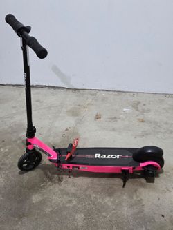 Razor Black Label E90 Electric Scooter (Pink) – Excellent Condition