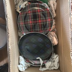 Pendleton Tartan Plaid Salad/Dessert Plates