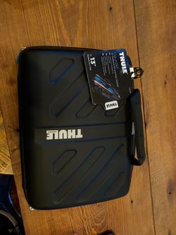 Thule gauntlet 13” MacBook Pro and iPad attaché