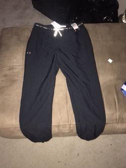 Under Armour Joggers NWT!!