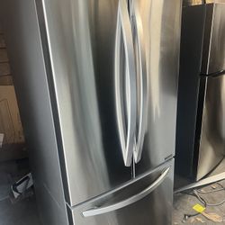 Lg french Door refrigerator 