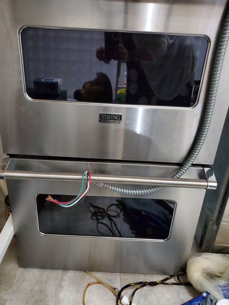 VIKING Double oven and warmer