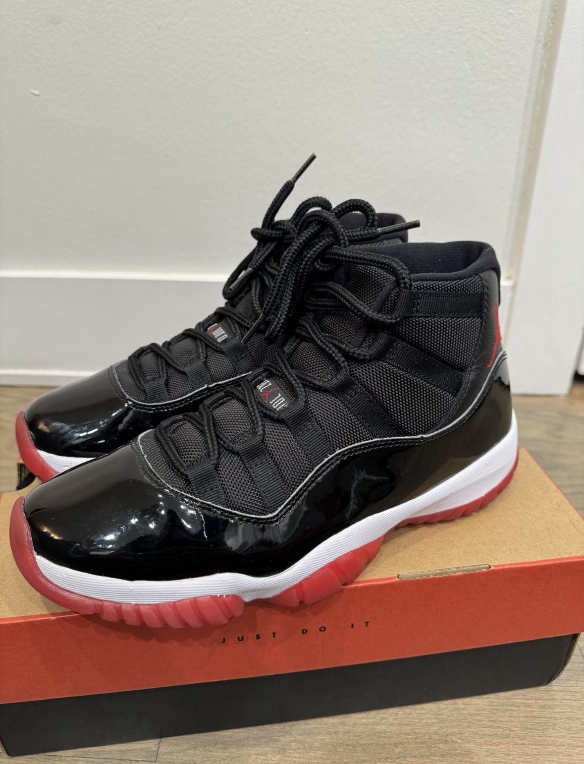 Jordan Bred 11's Size 9 Men