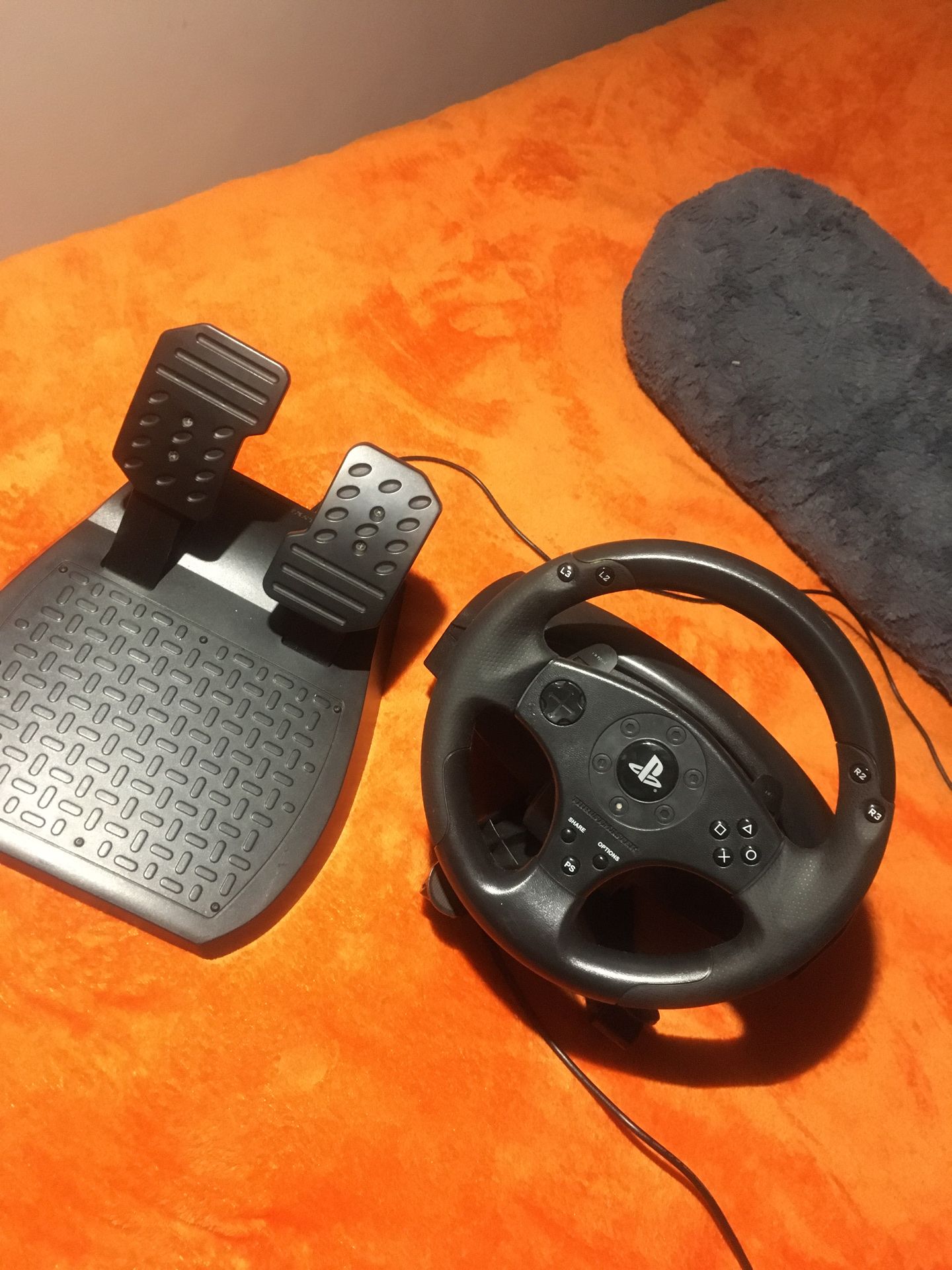 ps4 steering wheel and gas pedals for Sale in Durham, NC OfferUp