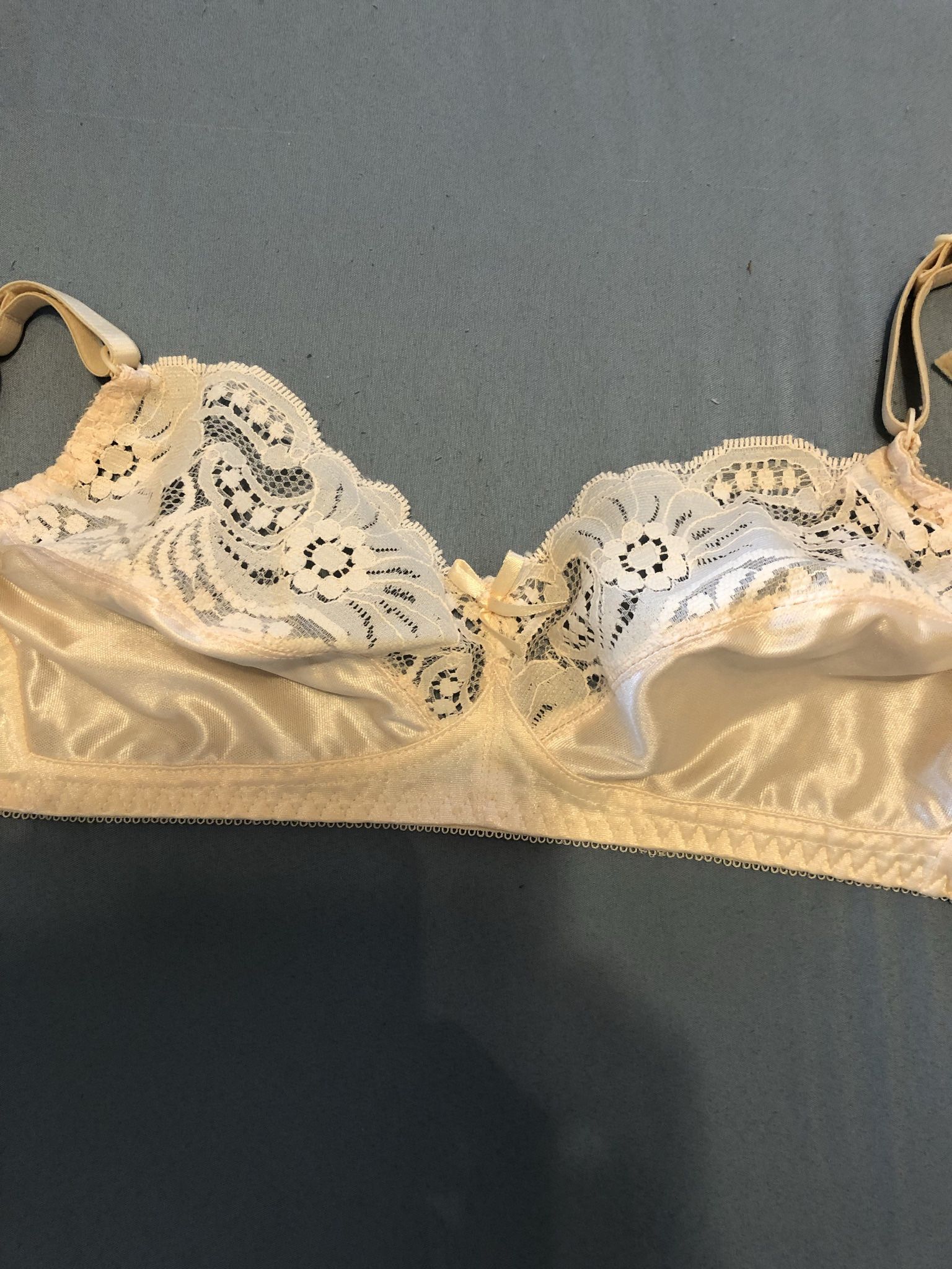 NEW! Hanes Bra