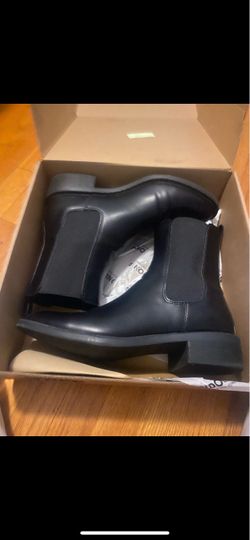 Black Leather Chelsea Ankle Boots