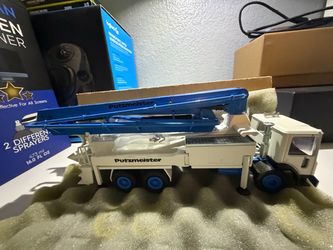 Conrad 1:50 Putzmeister Mack Concrete Pump Truck Model 0095 – Discontinued