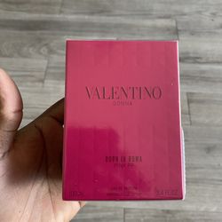 Valentino perfume