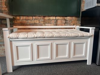 White Storage Bench with Tufted Cushion