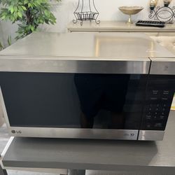 LG Microwave