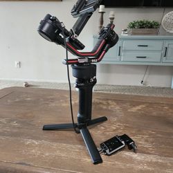 DJI RS2 Gimbal Stabilizer + Vertical Camera Mount - Perfect for Film Makers & Content Creators!