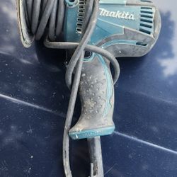 Makita GV5010 5-Inch Disc Sander