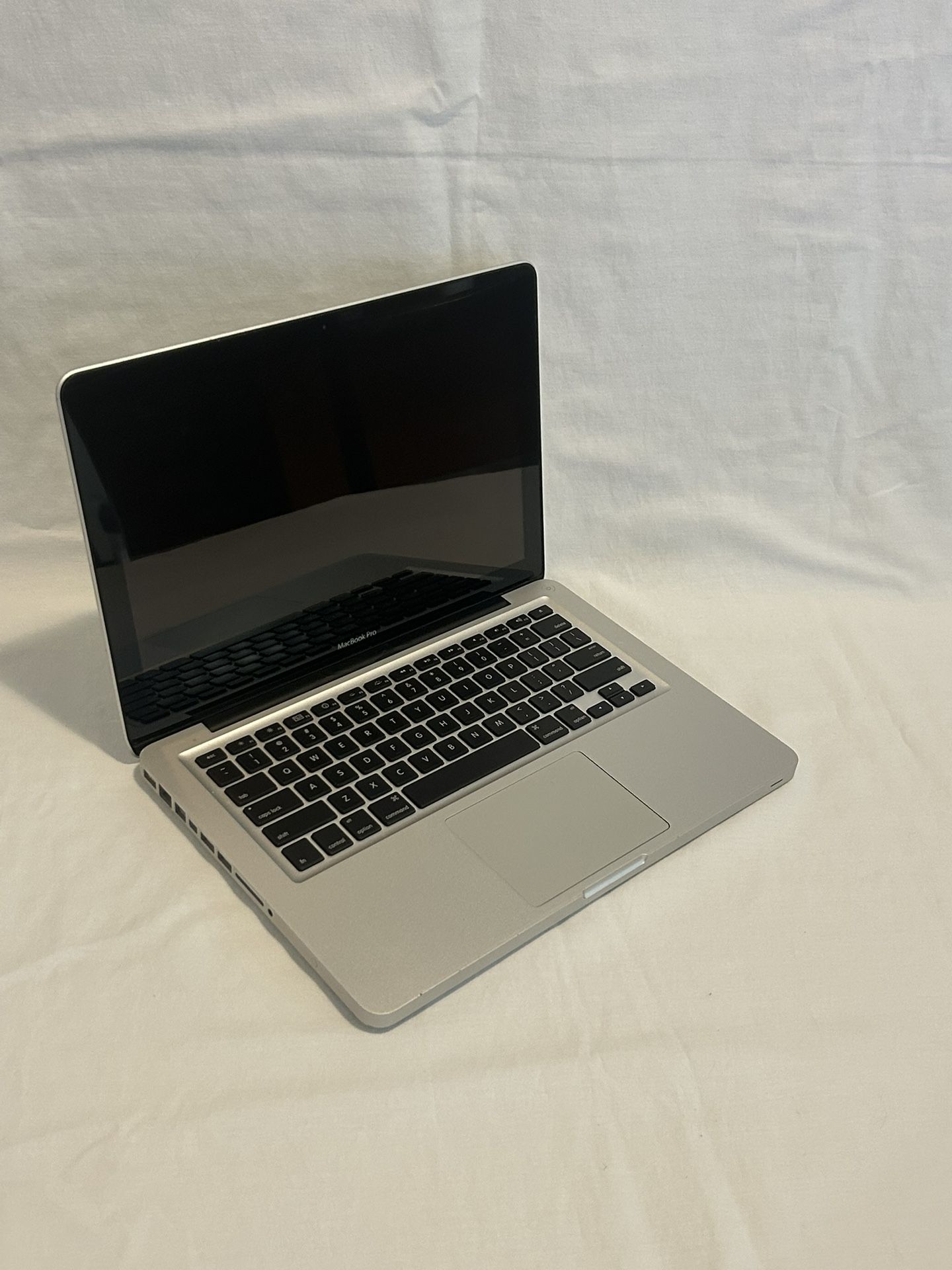 MacBook Pro 13” For Parts Or Repair Only “AS IS”