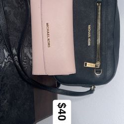 Michael Kors Crossbody Bag / Wallet
