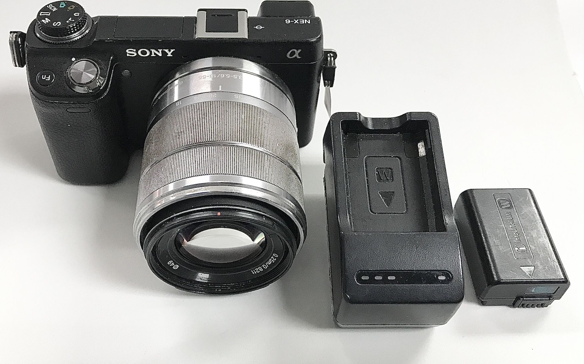 Sony NEX-6 Mirrorless Digital Camera with 18-55mm PZ Power Zoom Lens